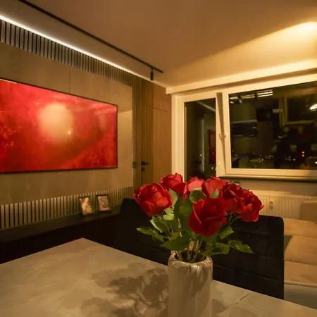Long Gardens Panorama Old Town Premium Apartment *